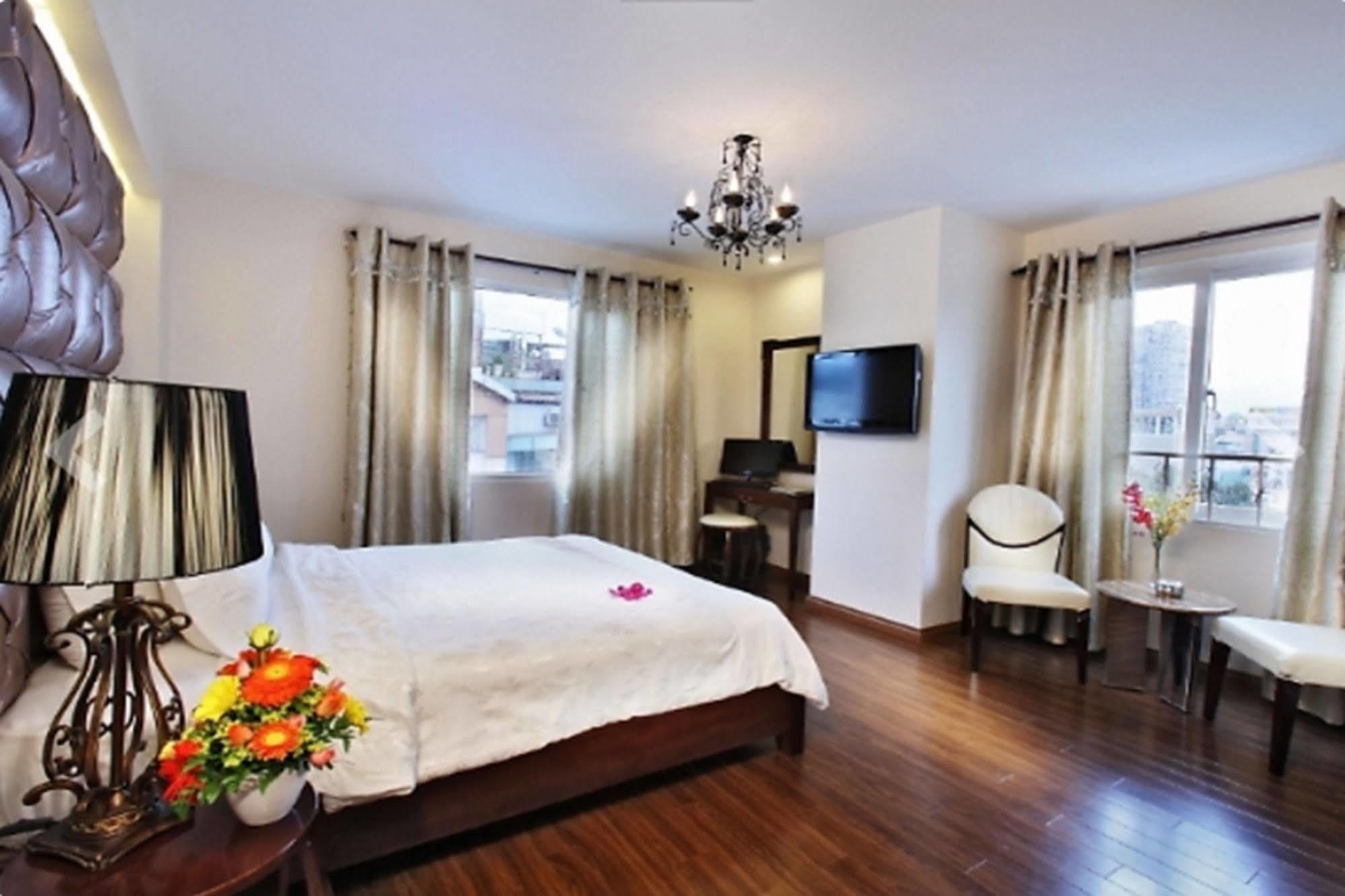 A&Em - The Petit Hotel Ho Chi Minh City Exterior photo