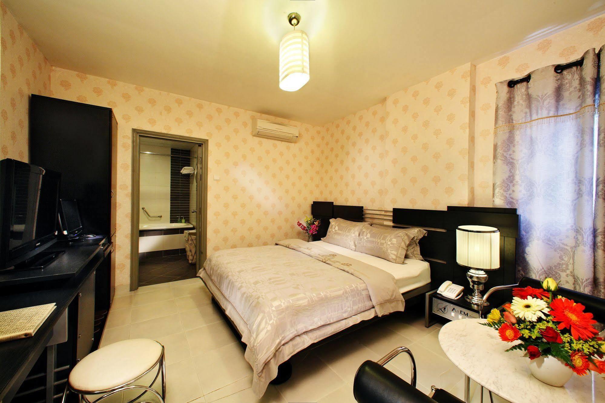 A&Em - The Petit Hotel Ho Chi Minh City Exterior photo