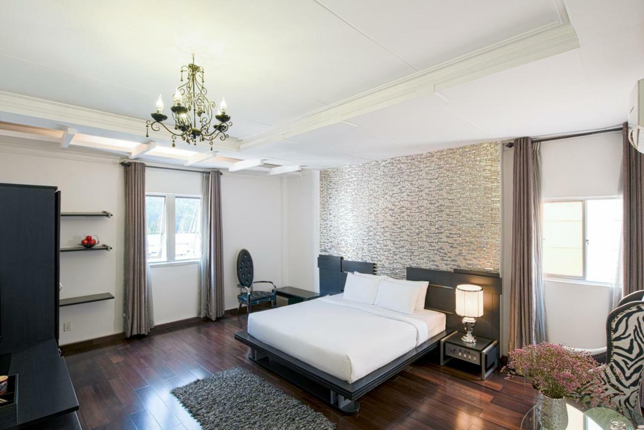 A&Em - The Petit Hotel Ho Chi Minh City Exterior photo